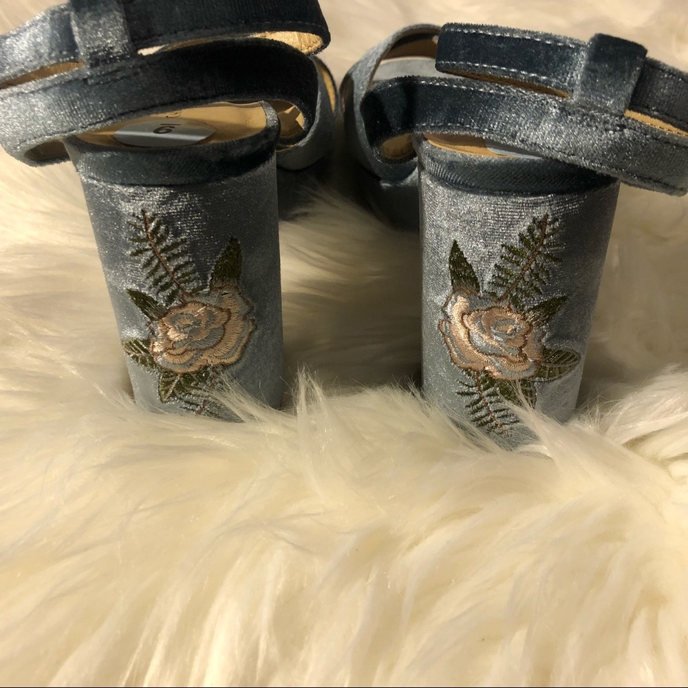 chinese laundry chunky blue velvet platform heels